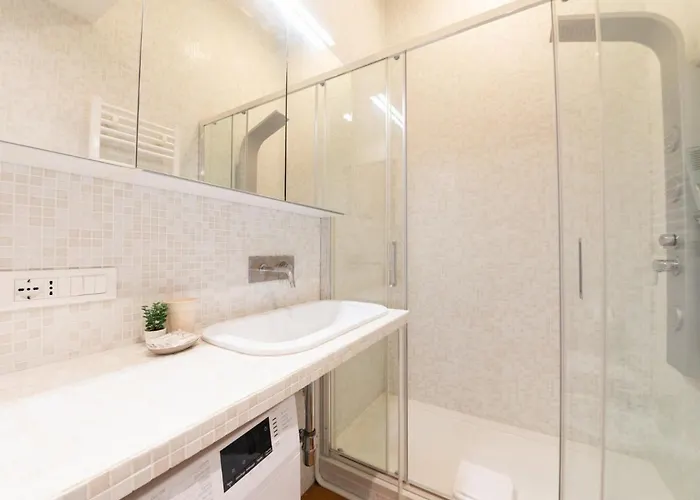 The Rent - One-bedroom Near San Pietro